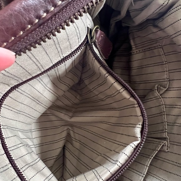 Frye leather Melissa satchel with shoulder strap. FR2027 - Picture 9 of 15